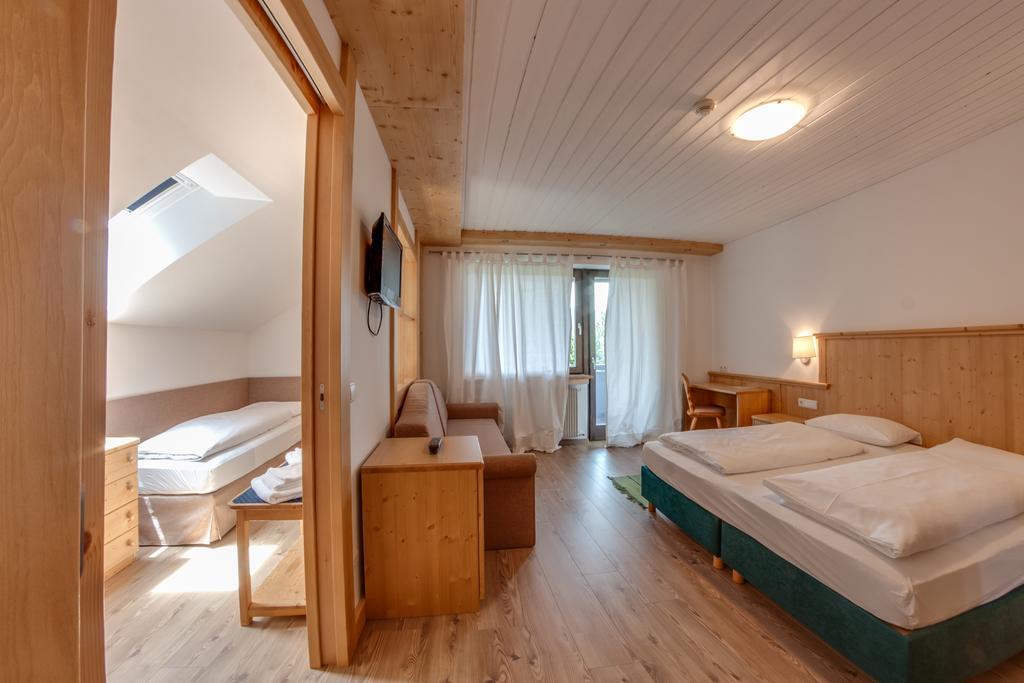 Hotel Krondlhof Brunico Rom bilde