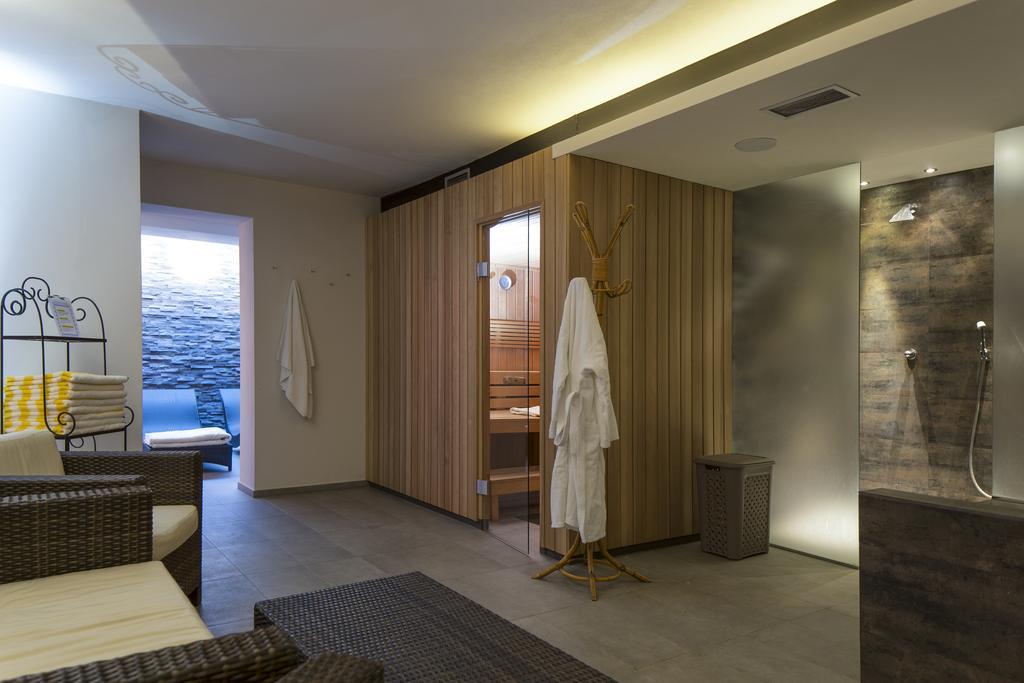 Hotel Krondlhof Brunico Eksteriør bilde